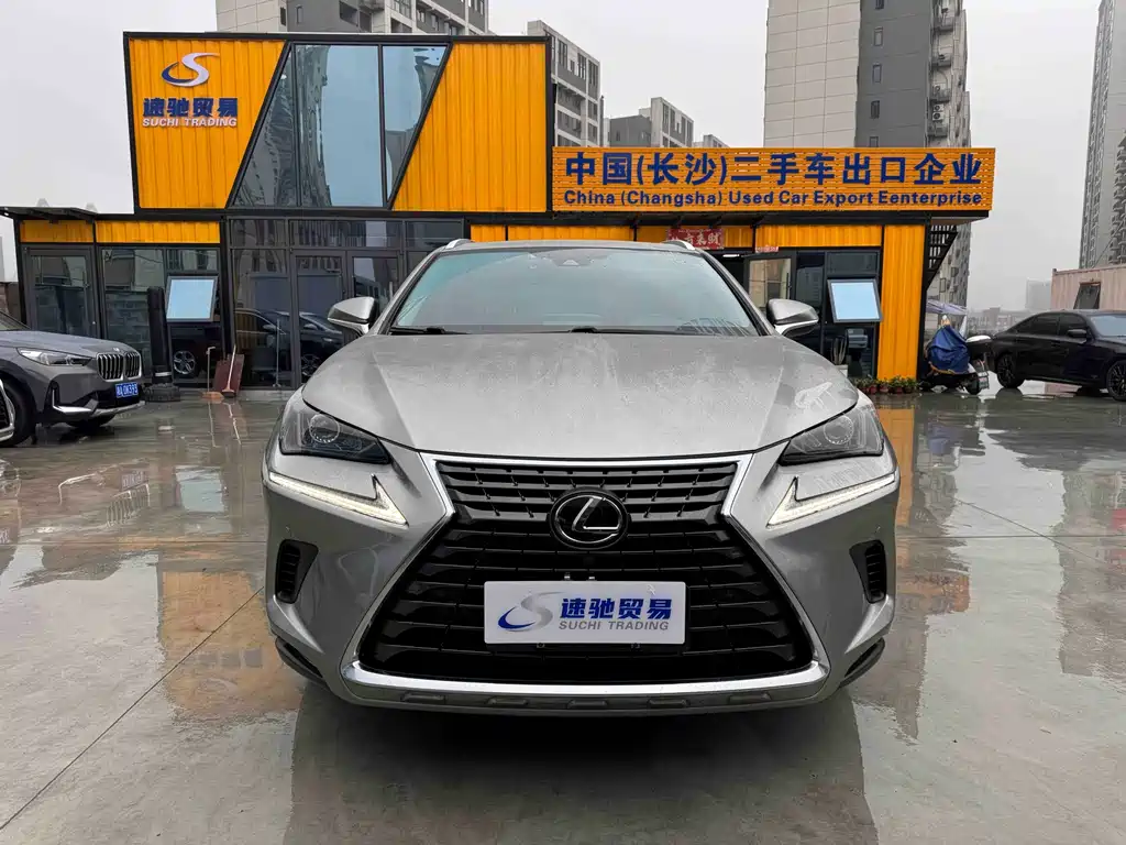 Lexus Lexus NX 200 F Sport AWD 2020 Model 2021 - thumbnail 2