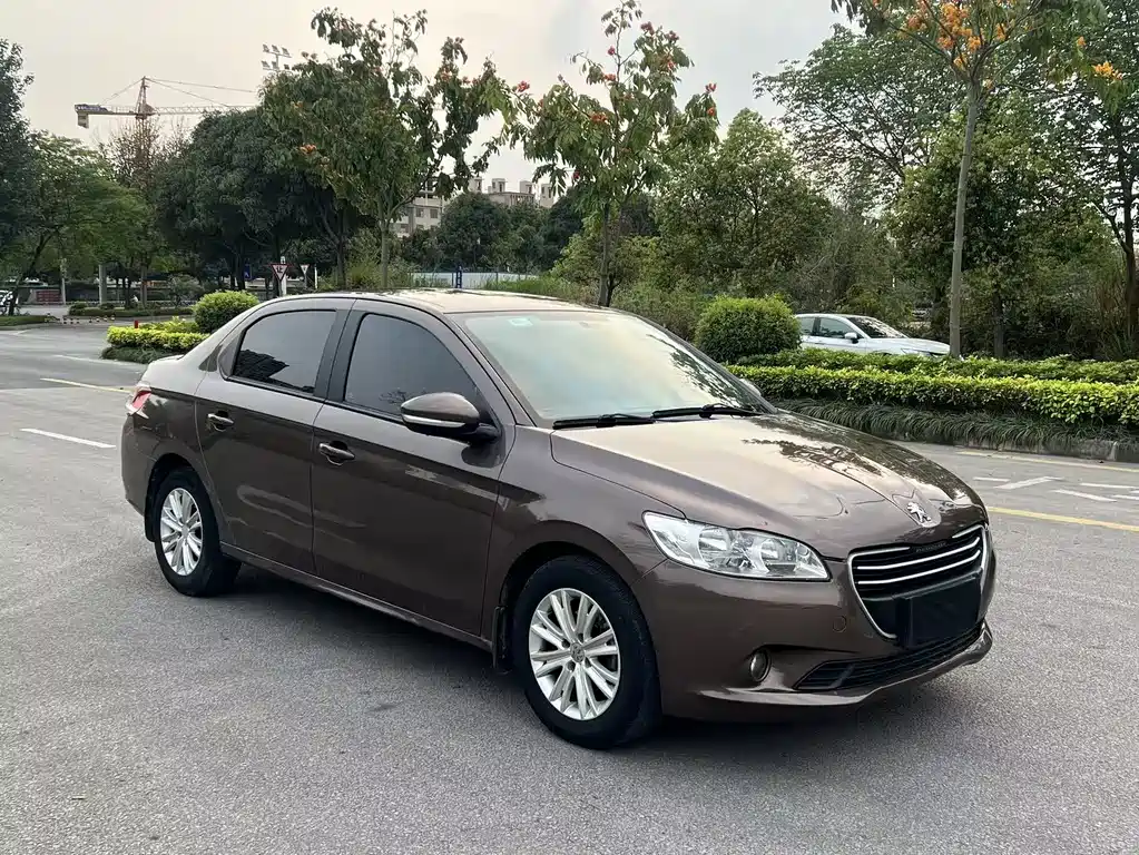 Peugeot Peugeot 301 2016 1.6L Manual Comfort Edition 2016 - thumbnail 3