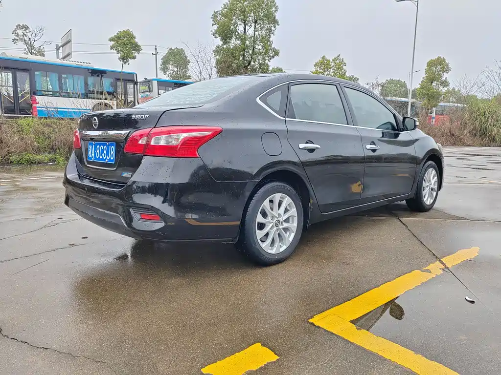 Nissan Nissan Sylphy 2018 1.6XV CVT Premium Edition 2018 - thumbnail 5