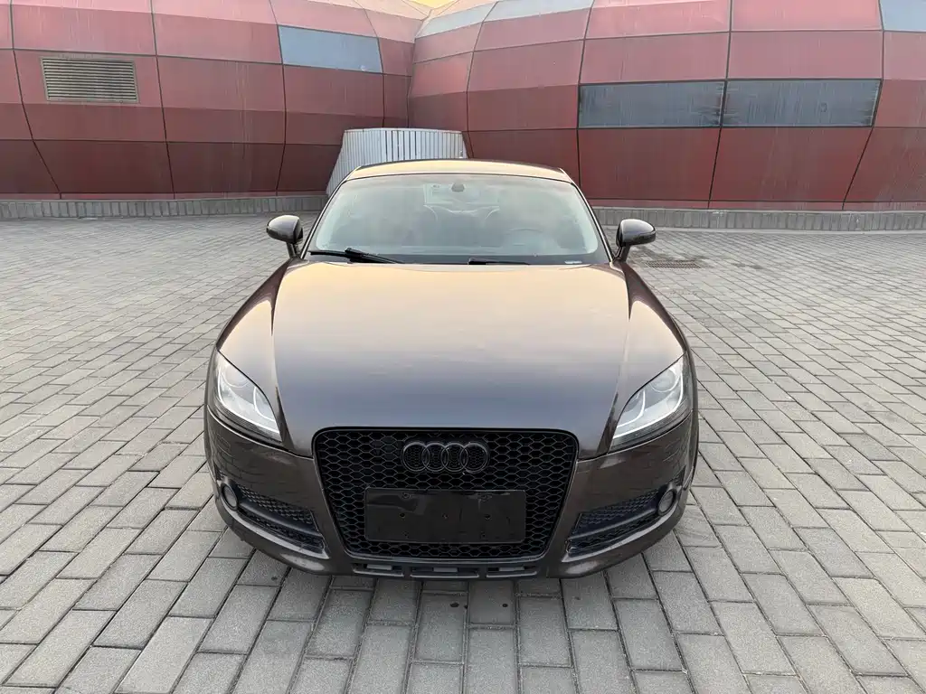 Audi Audi TT 2010 TT 2.0TFSI Heritage Edition 2009 - thumbnail 2