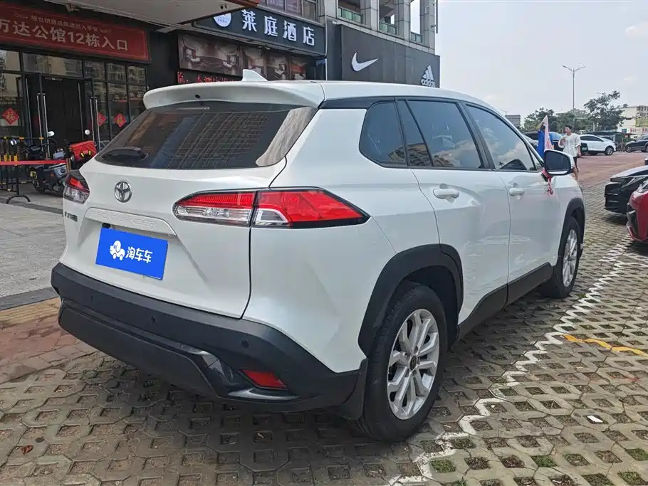 Toyota Corolla Cross 2023 2.0L CVT Premium Edition 2023 - thumbnail 3