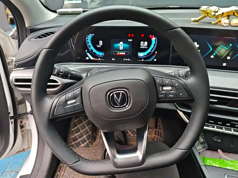 Changan YiDong 2021 PLUS 1.6L GDI Manual Luxury Edition 2022 - thumbnail 15