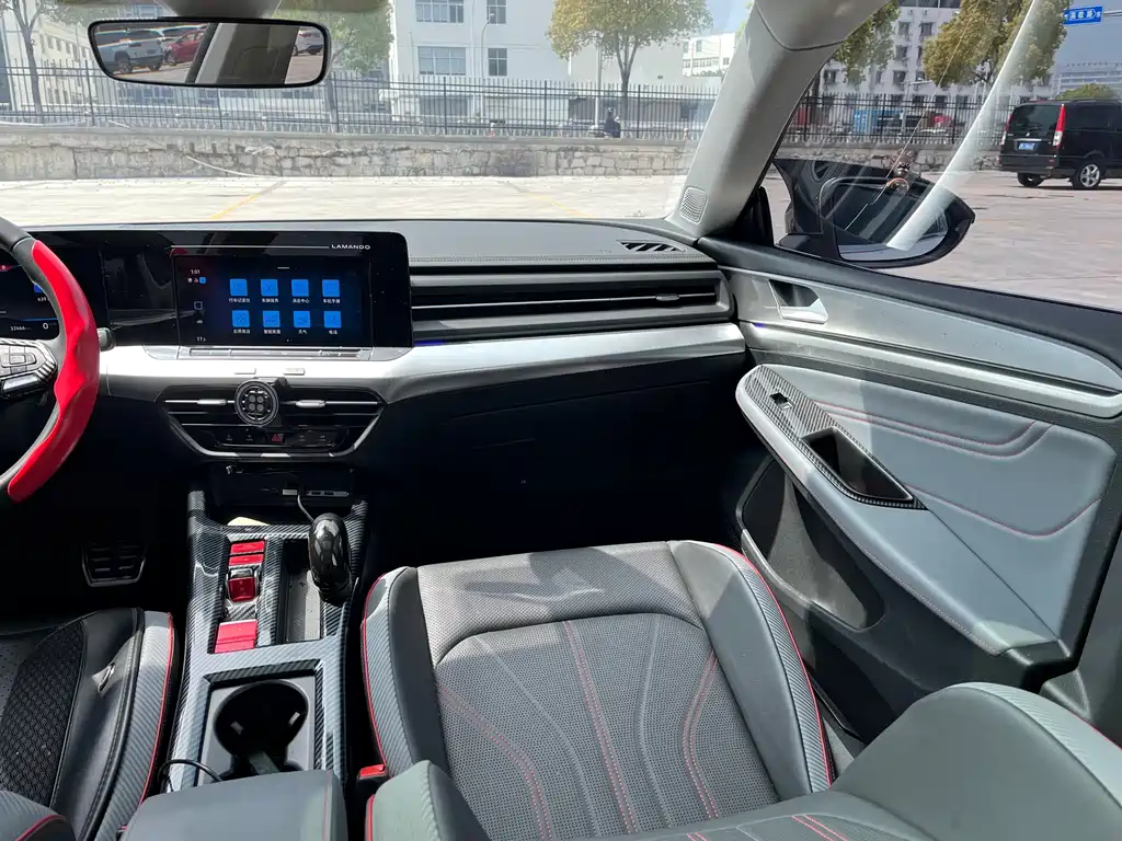 Volkswagen Lamando 2024 Lamando L 280TSI DSG Cool & Spicy Edition 2024 - thumbnail 9