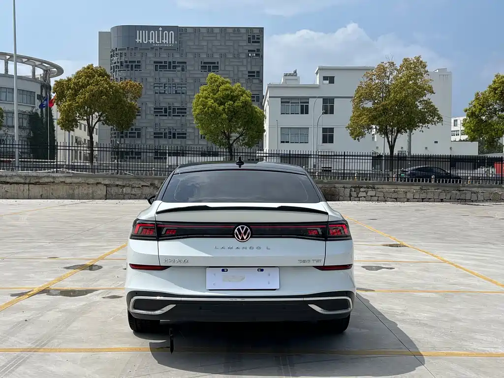 Volkswagen Lamando 2024 Lamando L 280TSI DSG Cool & Spicy Edition 2024 - thumbnail 15