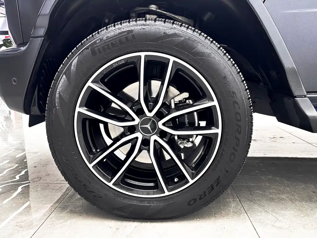 Mercedes-Benz Mercedes-Benz G-Class 2024 G 400 d 2024 - thumbnail 9