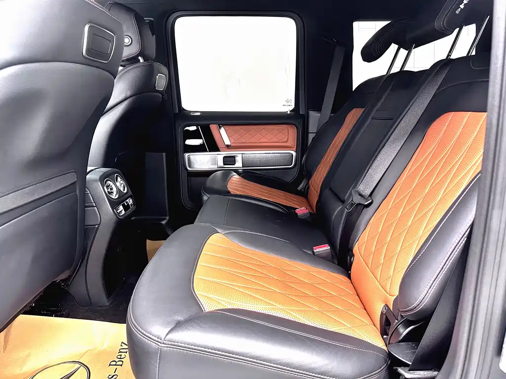 Mercedes-Benz Mercedes-Benz G-Class 2024 G 400 d 2024 - thumbnail 14