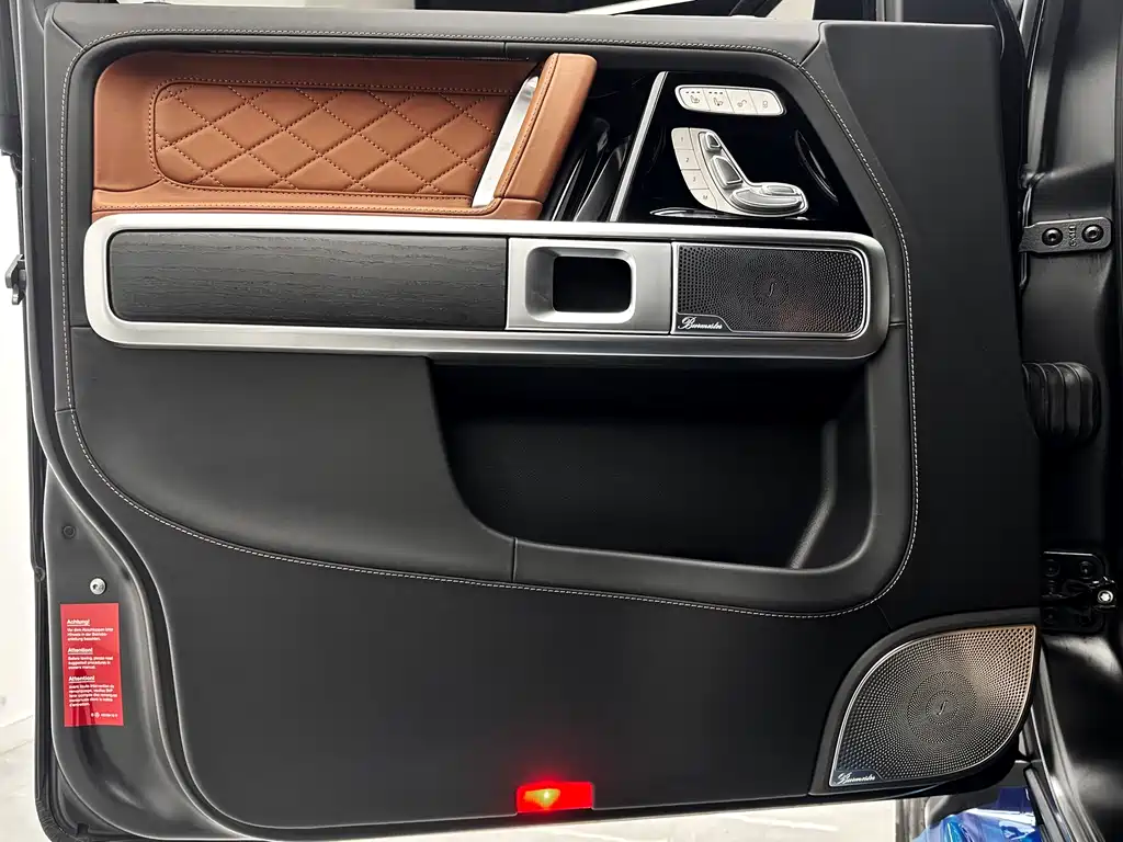 Mercedes-Benz Mercedes-Benz G-Class 2024 G 400 d 2024 - thumbnail 16