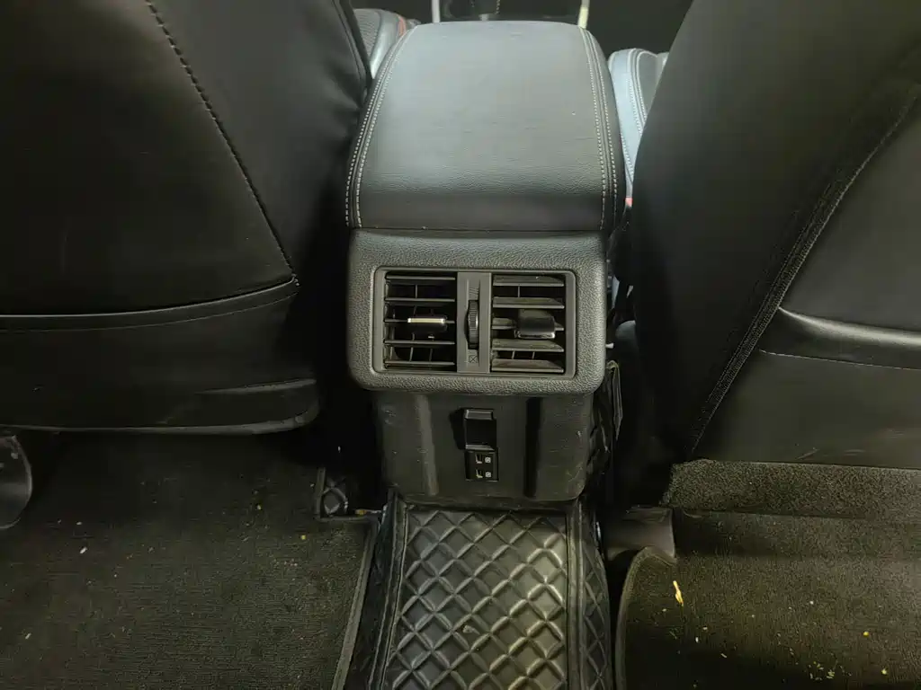 Mitsubishi Outlander 2020 2.0L 2WD Comfort Edition 5-seater 2020 - thumbnail 16