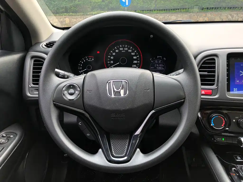 Honda Honda Vezel 2017 1.8L CVT 2WD Pioneer Edition 2018 - thumbnail 13