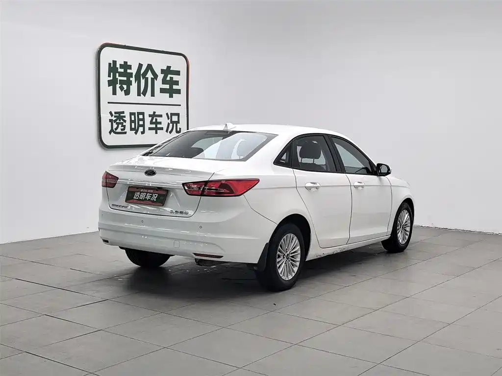 Ford Ford Focus 2017 1.5L Manual Comfort Edition 2017 - thumbnail 2