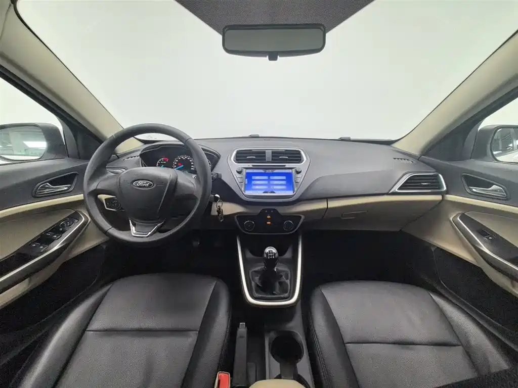 Ford Ford Focus 2017 1.5L Manual Comfort Edition 2017 - thumbnail 5