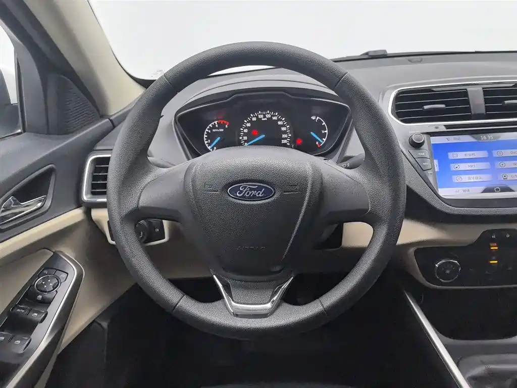 Ford Ford Focus 2017 1.5L Manual Comfort Edition 2017 - thumbnail 11