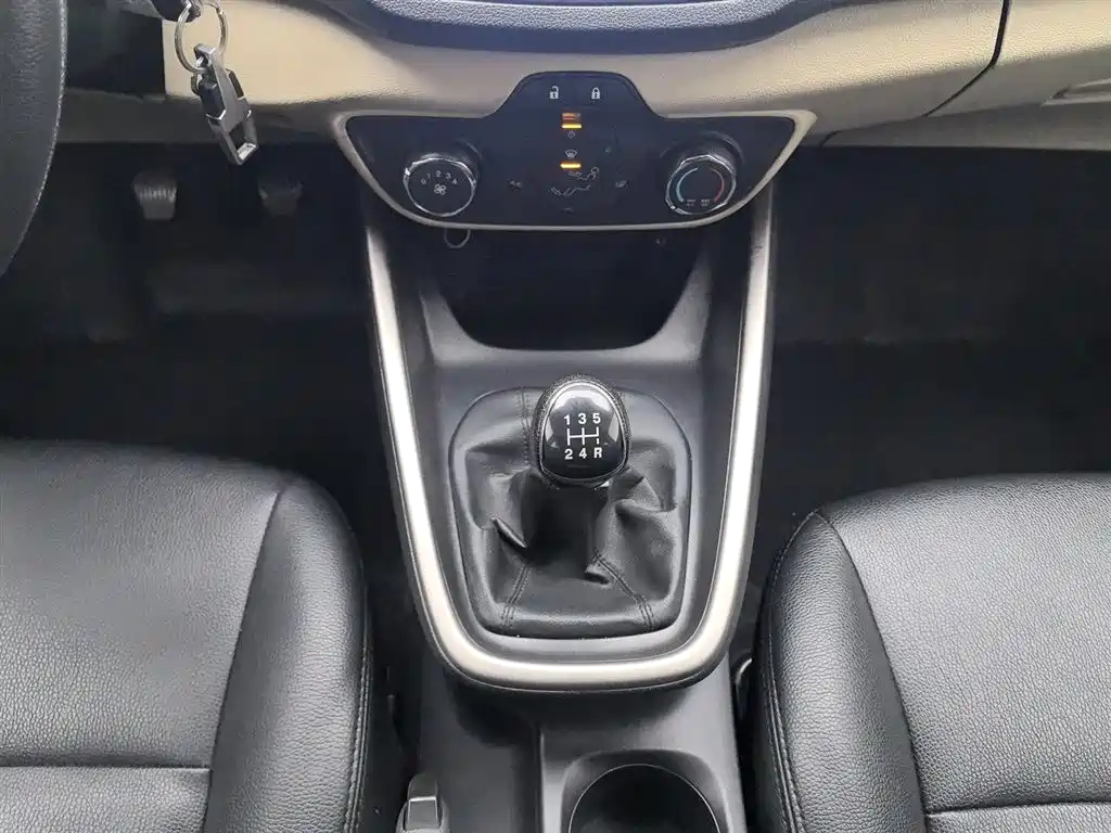 Ford Ford Focus 2017 1.5L Manual Comfort Edition 2017 - thumbnail 13