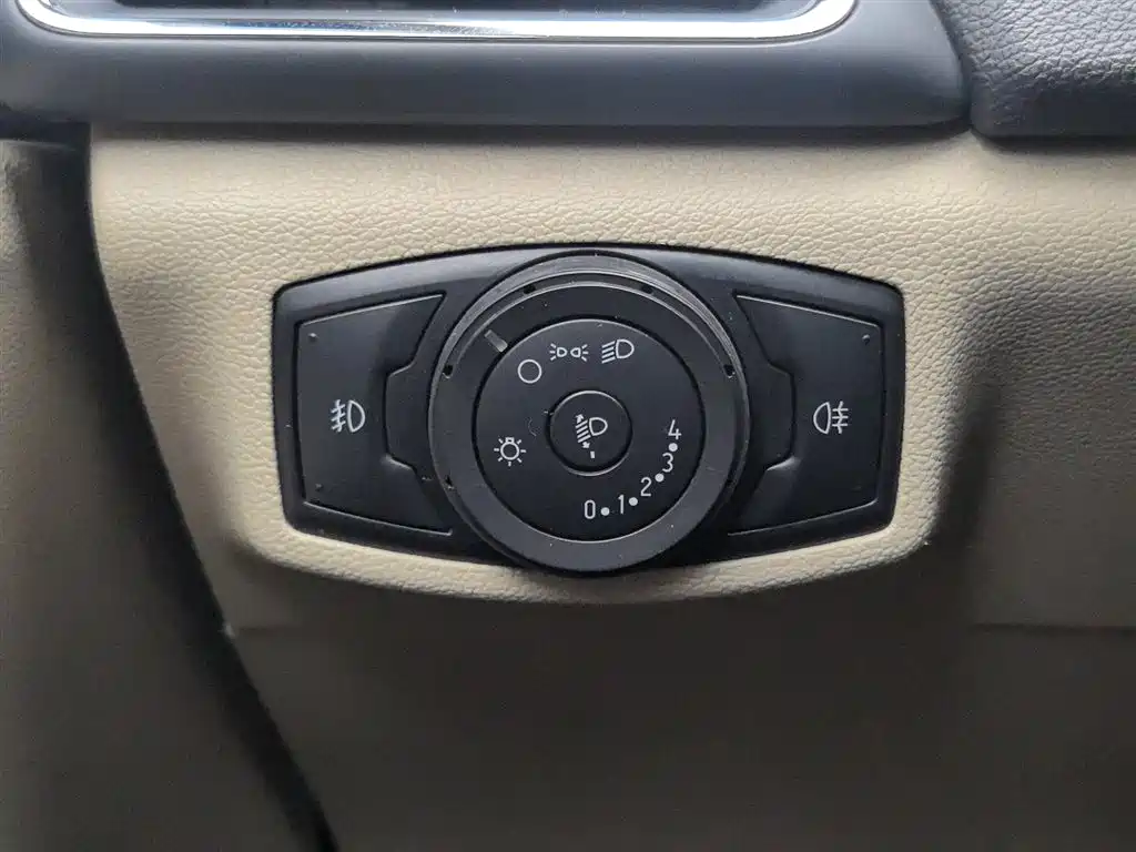 Ford Ford Focus 2017 1.5L Manual Comfort Edition 2017 - thumbnail 21