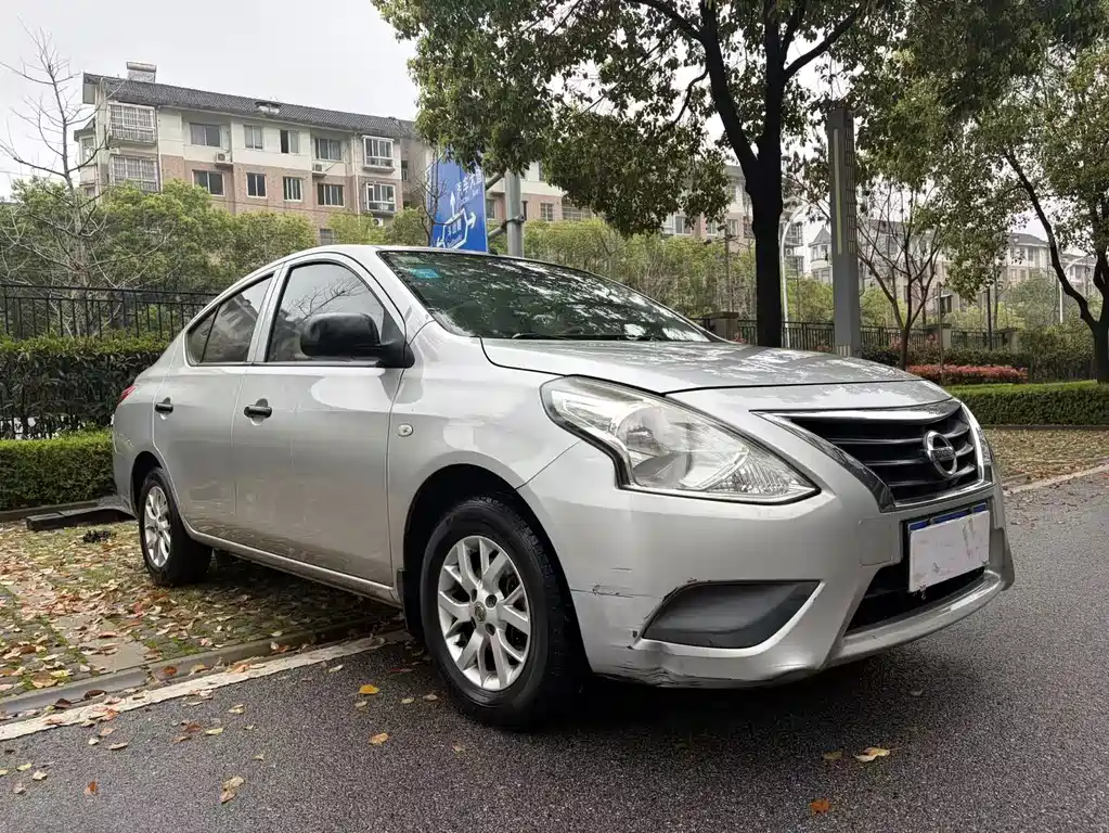 Nissan Sunny 2014 1.5XE CVT Premium Edition 2015 - thumbnail 3