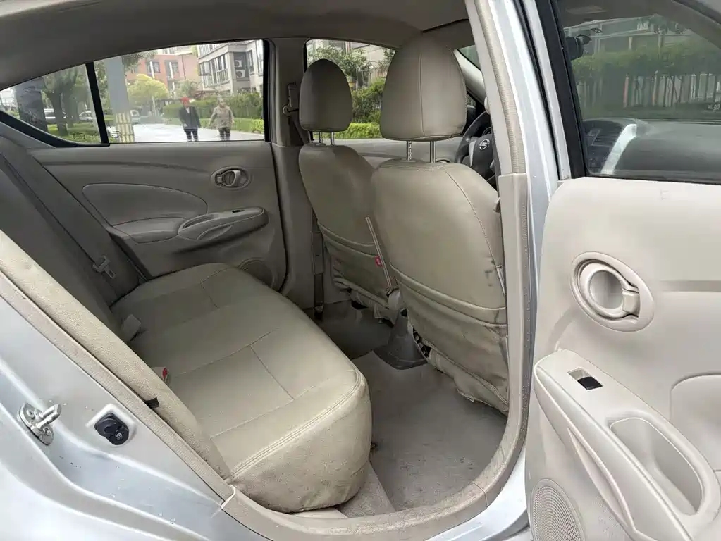 Nissan Sunny 2014 1.5XE CVT Premium Edition 2015 - thumbnail 11