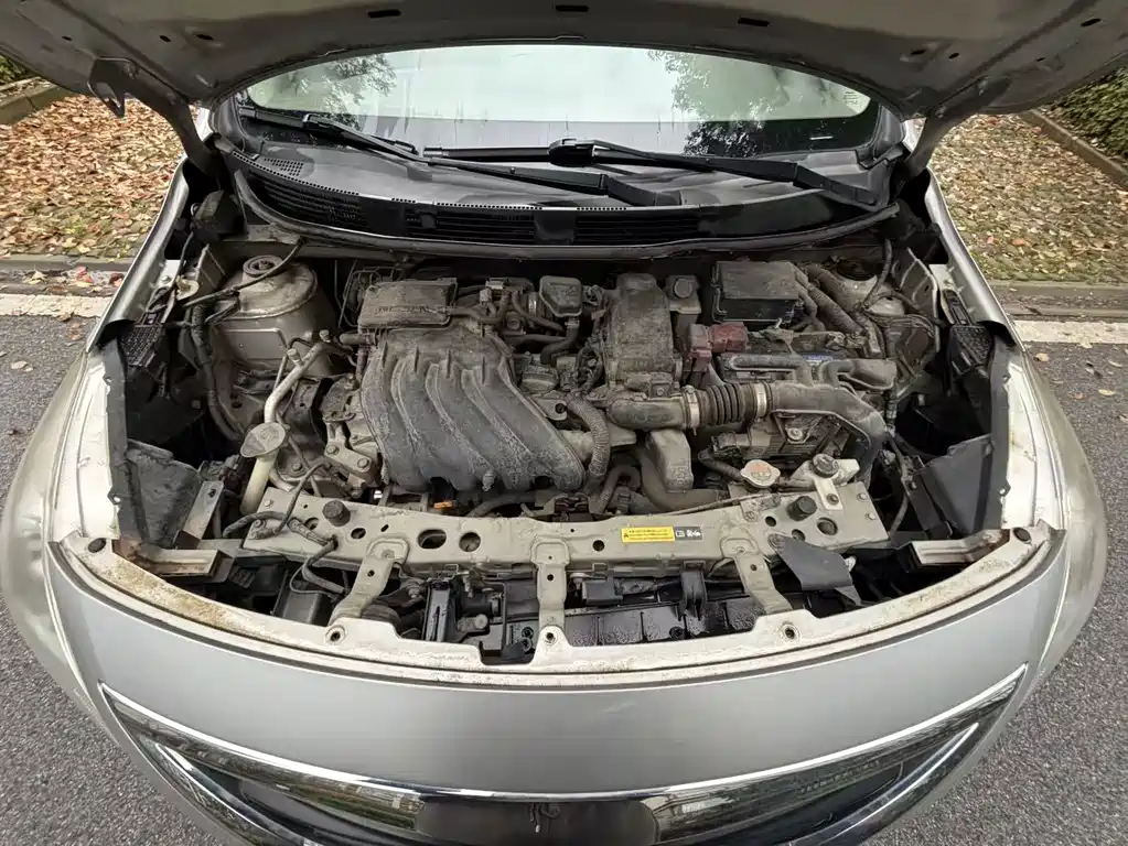 Nissan Sunny 2014 1.5XE CVT Premium Edition 2015 - thumbnail 22