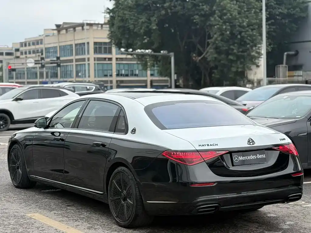 Mercedes-Benz Maybach S-Class 2023 S 680 4MATIC 2023 - thumbnail 4