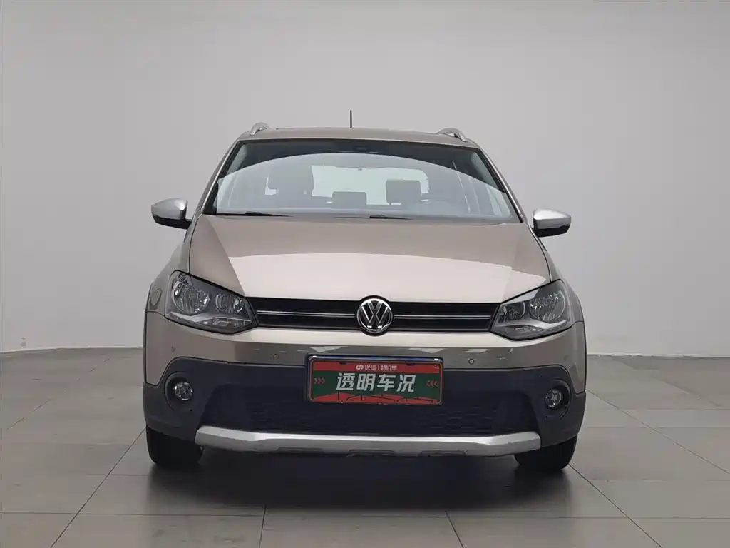 Volkswagen Volkswagen Polo 2016 1.6L Cross Polo Automatic 2016 - thumbnail 3