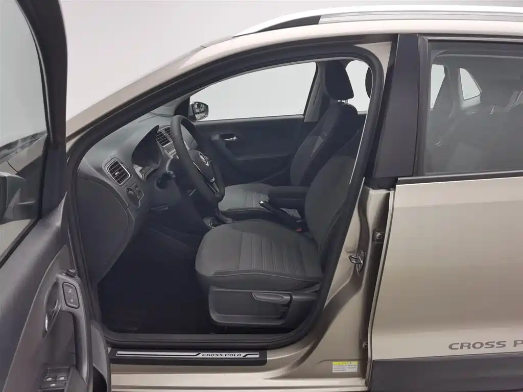 Volkswagen Volkswagen Polo 2016 1.6L Cross Polo Automatic 2016 - thumbnail 10