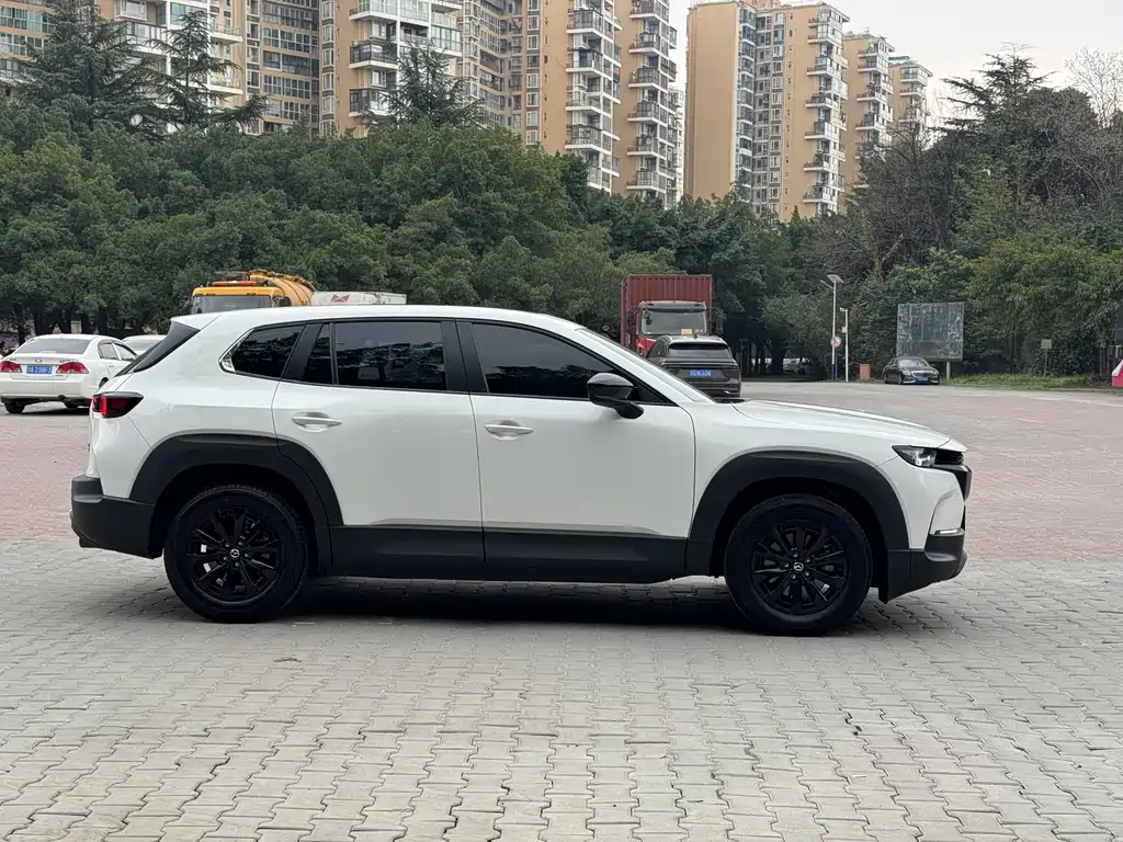 Mazda Mazda CX-50 2023 2.0L Safe Drive Edition 2025 - thumbnail 7