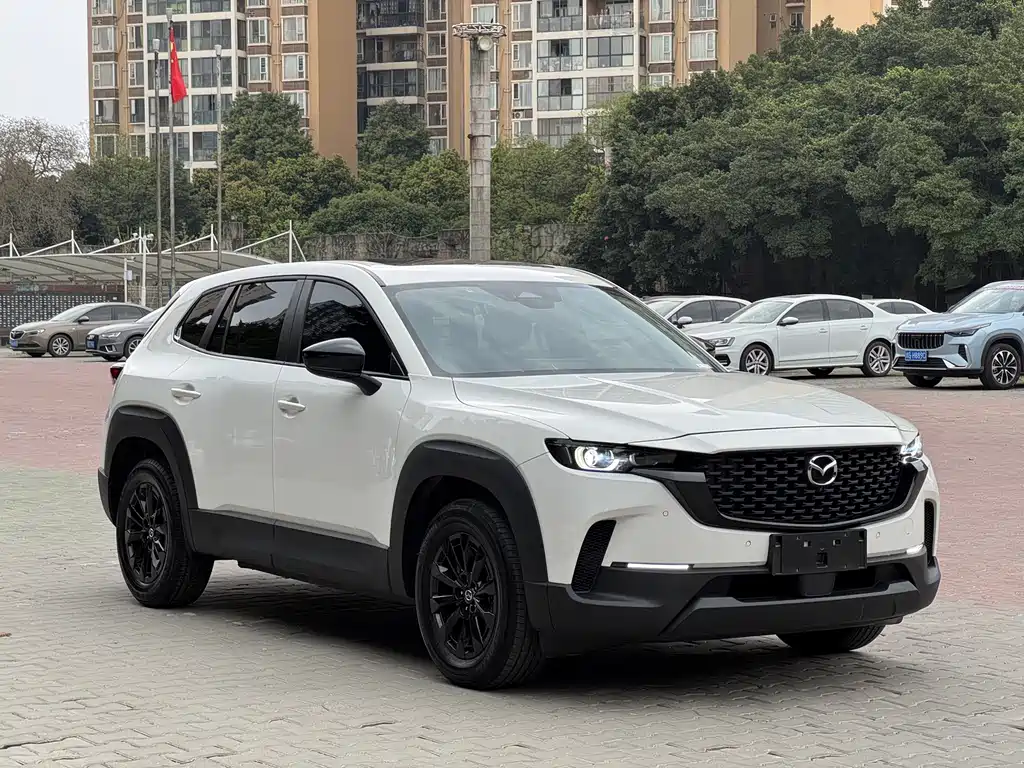 Mazda Mazda CX-50 2023 2.0L Safe Drive Edition 2025 - thumbnail 8