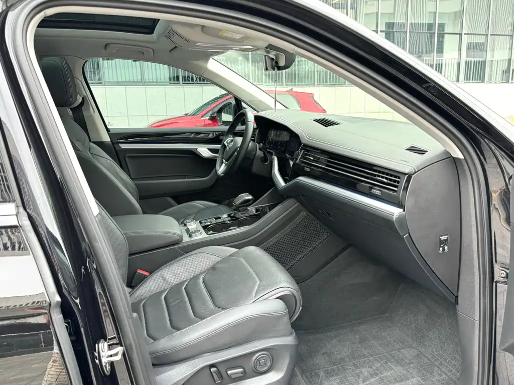 Volkswagen Volkswagen Touareg 2019 3.0TSI R-Line Edition VI 2020 - thumbnail 8