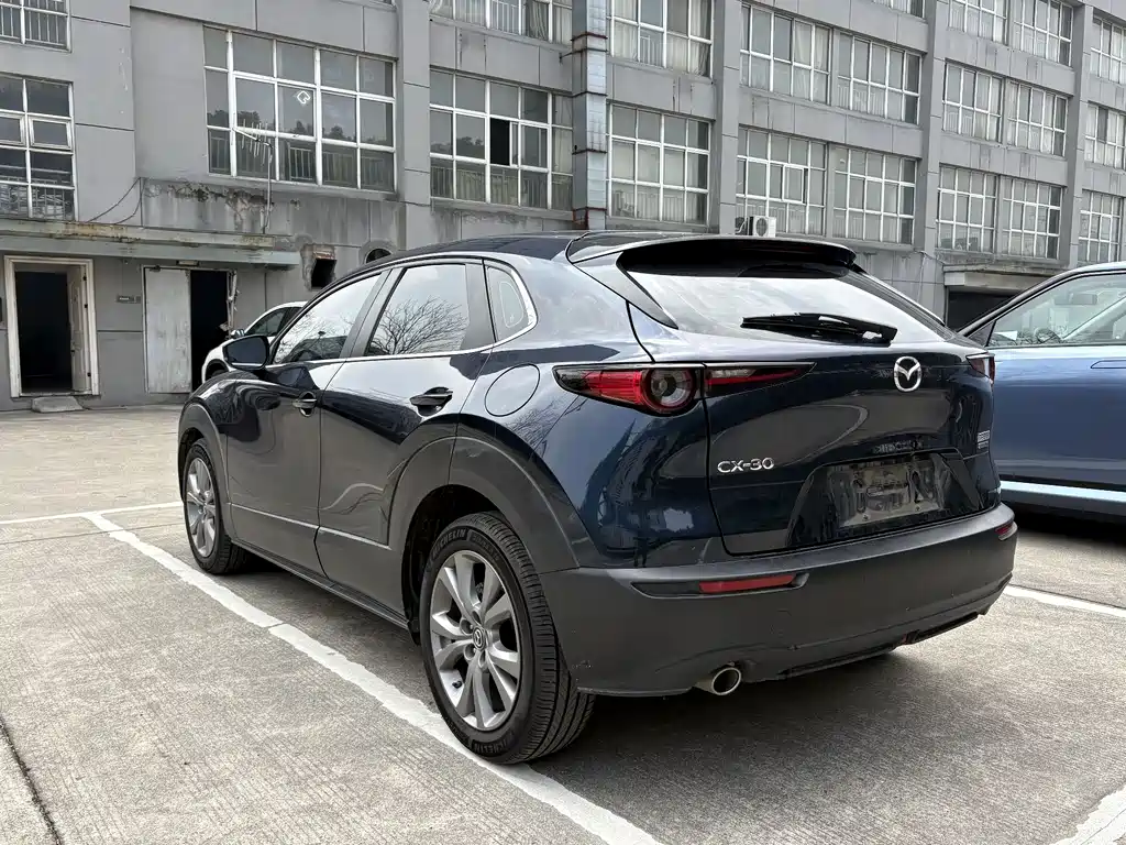 Mazda Mazda CX-30 2021 2.0L Automatic Elegant 2022 - thumbnail 3