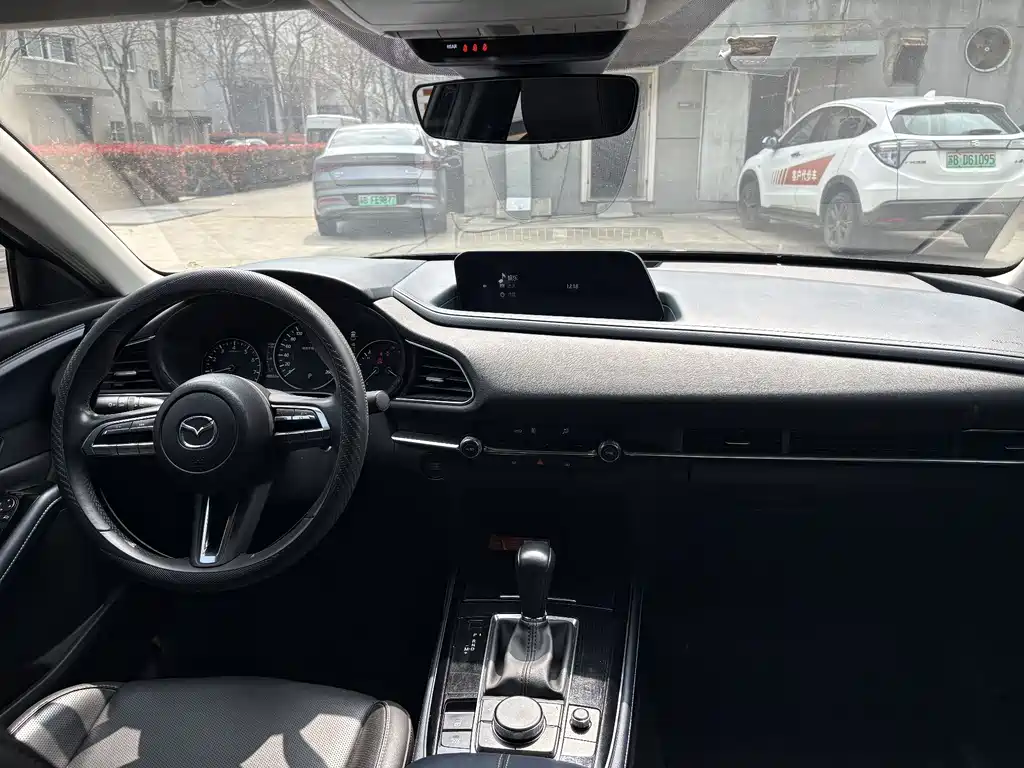 Mazda Mazda CX-30 2021 2.0L Automatic Elegant 2022 - thumbnail 5