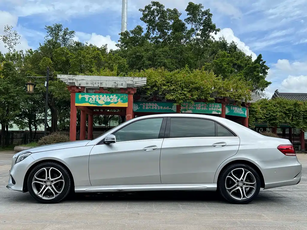 Mercedes-Benz Mercedes-Benz E-Class 2015 E 320 L Sport Luxury Edition 2017 - thumbnail 16
