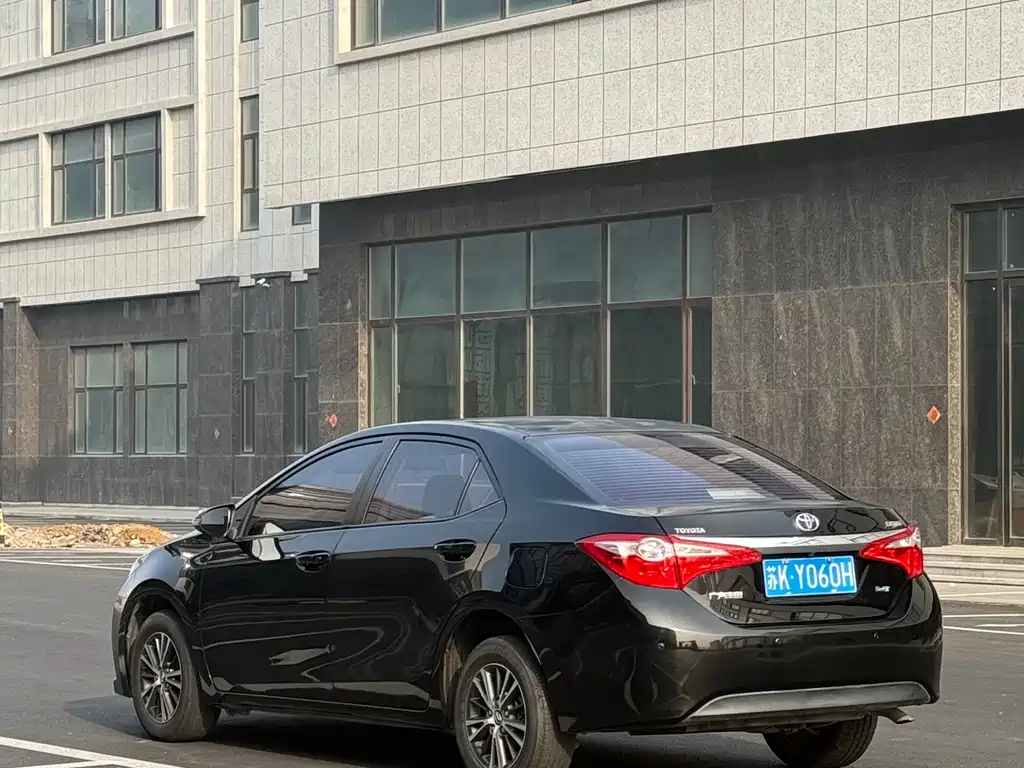 Toyota Toyota Corolla 2017 1.2T G CVT Elite Edition 2017 - thumbnail 4