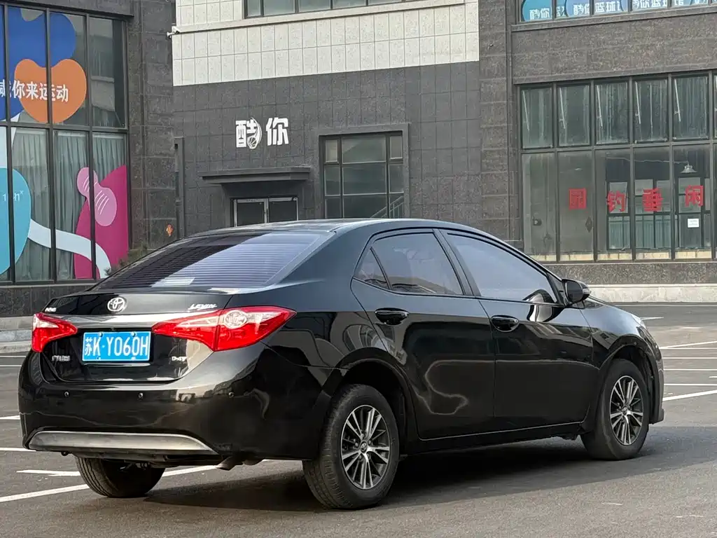Toyota Toyota Corolla 2017 1.2T G CVT Elite Edition 2017 - thumbnail 6