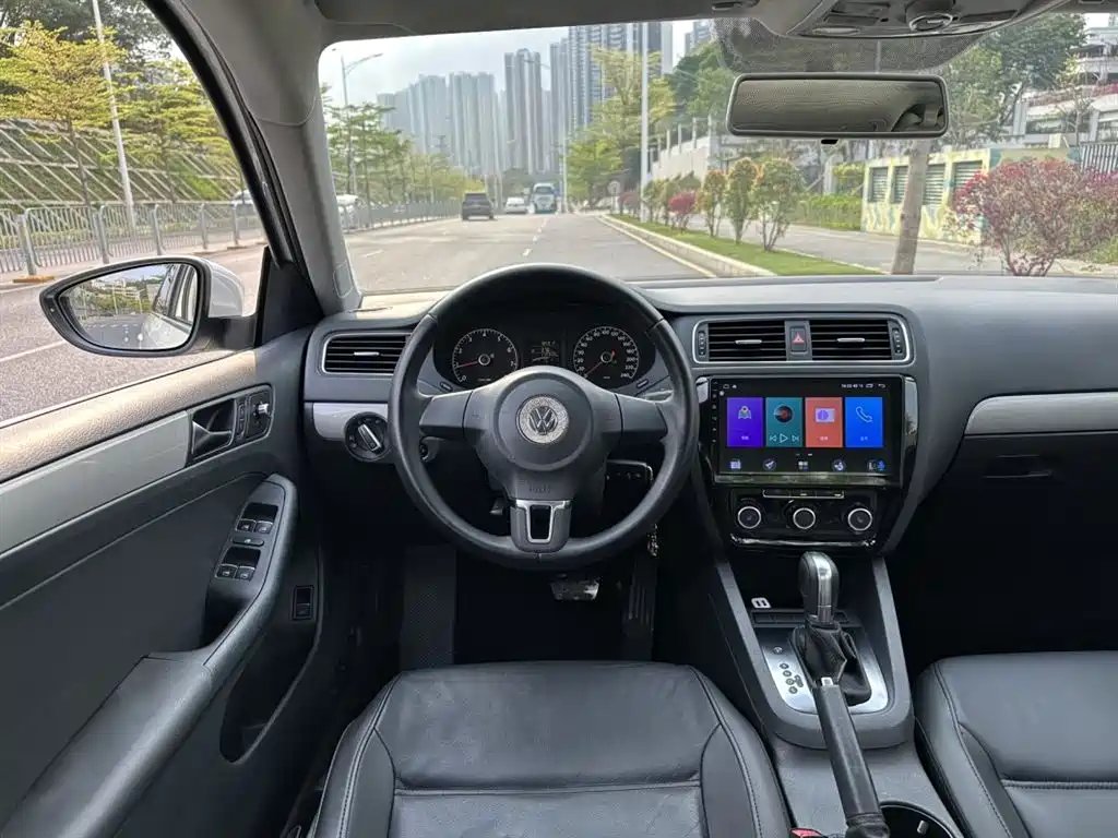 Volkswagen Volkswagen Sagitar 2014 1.6L Automatic Comfort Edition 2014 - thumbnail 11