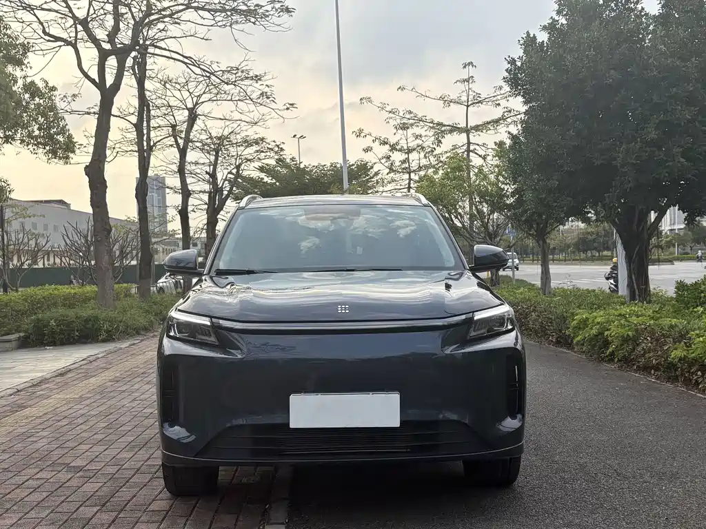 Landian Lantian E5 PLUS 2025 165km Long Range Version PLUS 5-seater 2024 - thumbnail 2