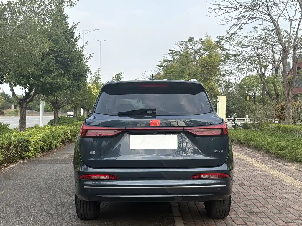 Landian Lantian E5 PLUS 2025 165km Long Range Version PLUS 5-seater 2024 - thumbnail 8