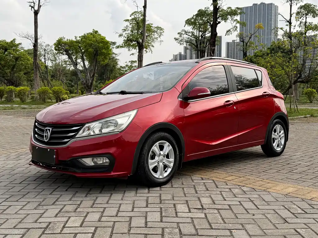Baojun Baojun 310 2016 1.2L Manual Luxury Edition 2016
