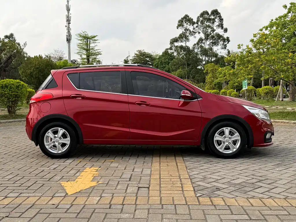 Baojun Baojun 310 2016 1.2L Manual Luxury Edition 2016 - thumbnail 13