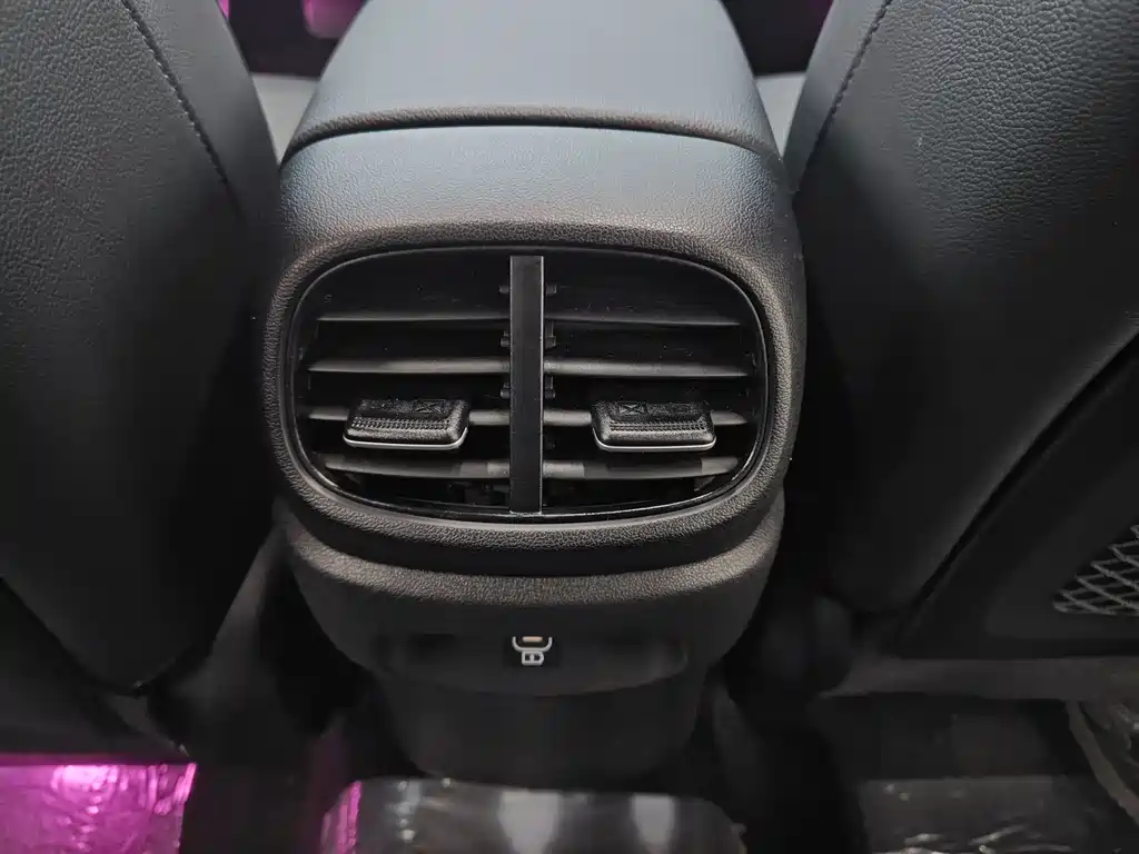 Hyundai Hyundai Elantra 2023 1.5L CVT LUX Premium Edition 2024 - thumbnail 11