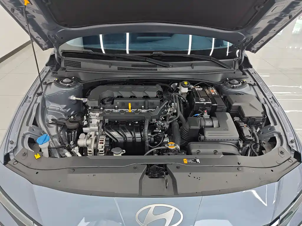 Hyundai Hyundai Elantra 2023 1.5L CVT LUX Premium Edition 2024 - thumbnail 29