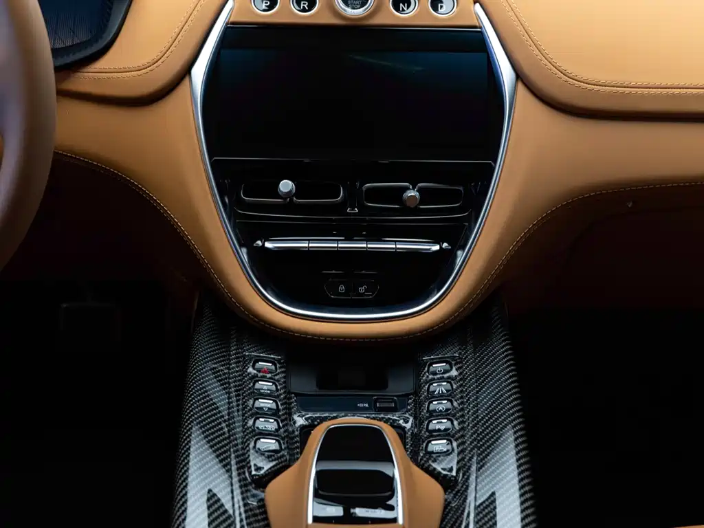 Aston Martin Aston Martin DBX 2024 4.0T V8 2026 - thumbnail 11