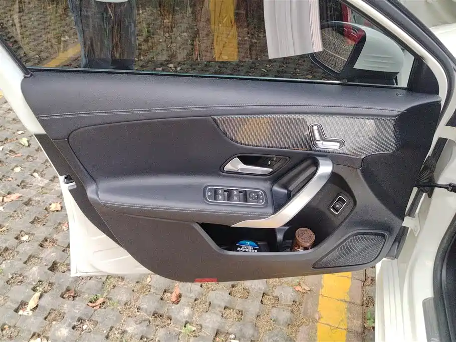 Mercedes-Benz Mercedes-Benz A-Class 2020 Facelift A 200 L Sport Sedan Fashion Edition 2020 - thumbnail 7