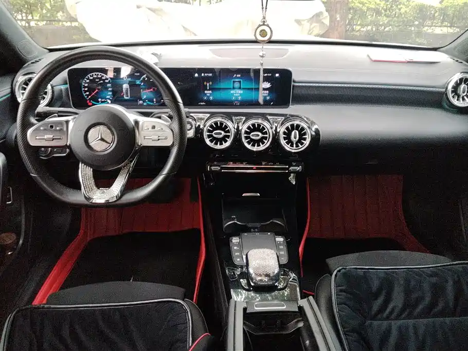 Mercedes-Benz Mercedes-Benz A-Class 2020 Facelift A 200 L Sport Sedan Fashion Edition 2020 - thumbnail 12