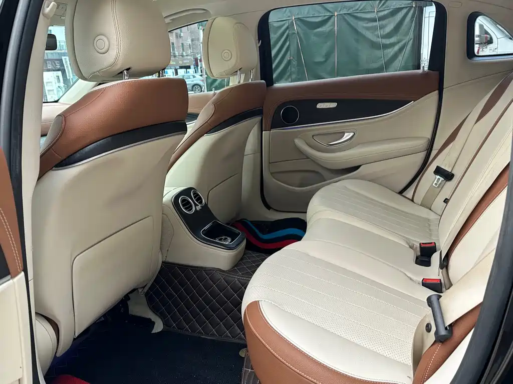 Mercedes-Benz Mercedes-Benz E-Class 2022 E 300 L Sport Fashion Edition 2022 - thumbnail 5