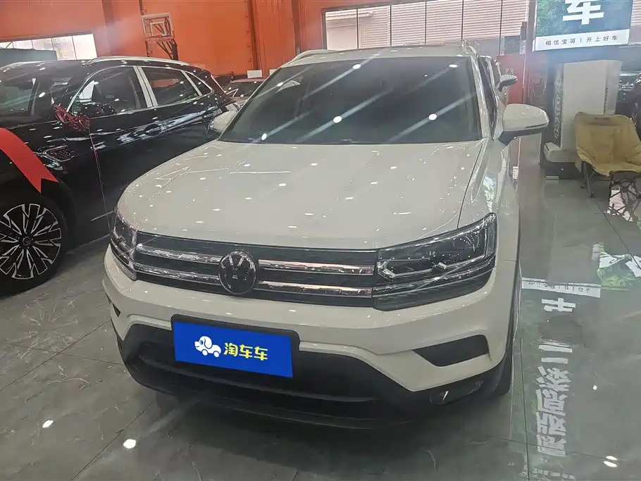 Volkswagen Tharu 2021 280TSI Front-Wheel Drive Luxury Plus Edition 2022 - thumbnail 2