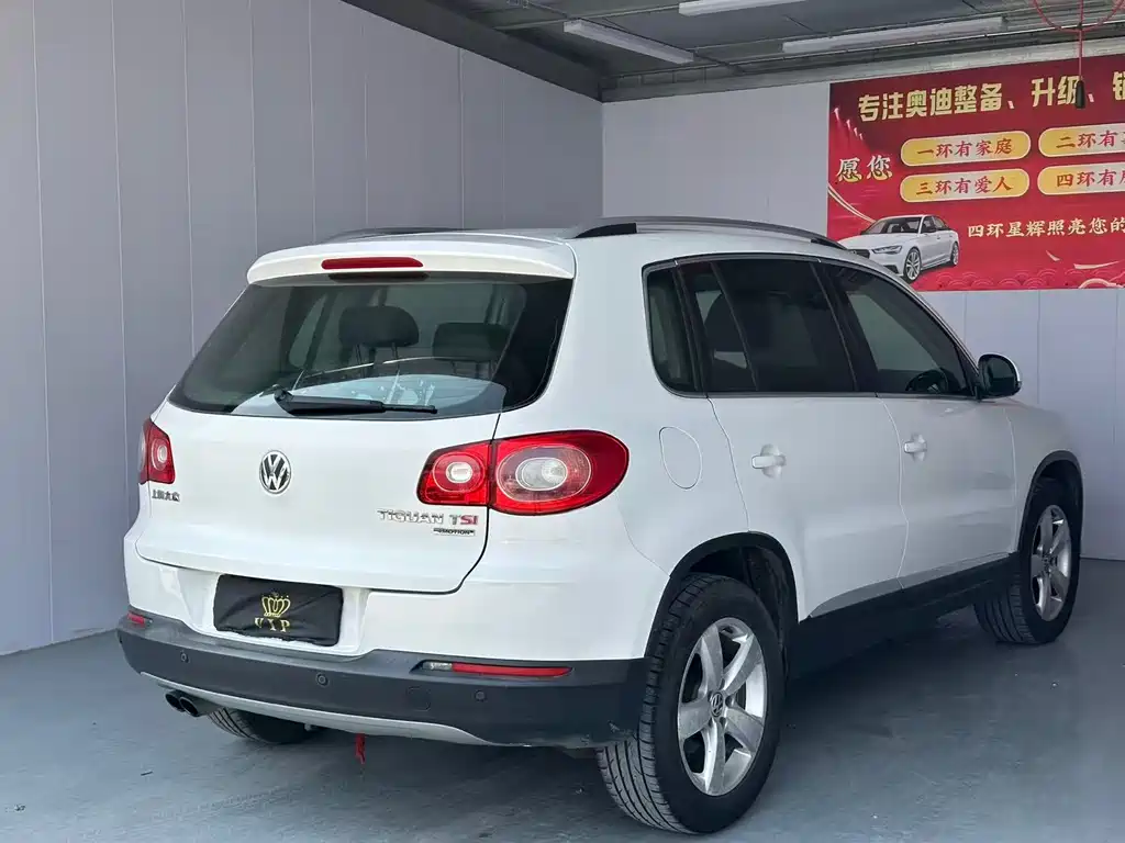 Volkswagen Tiguan 2010 1.8TSI Automatic AWD Elite Edition 2011 - thumbnail 7