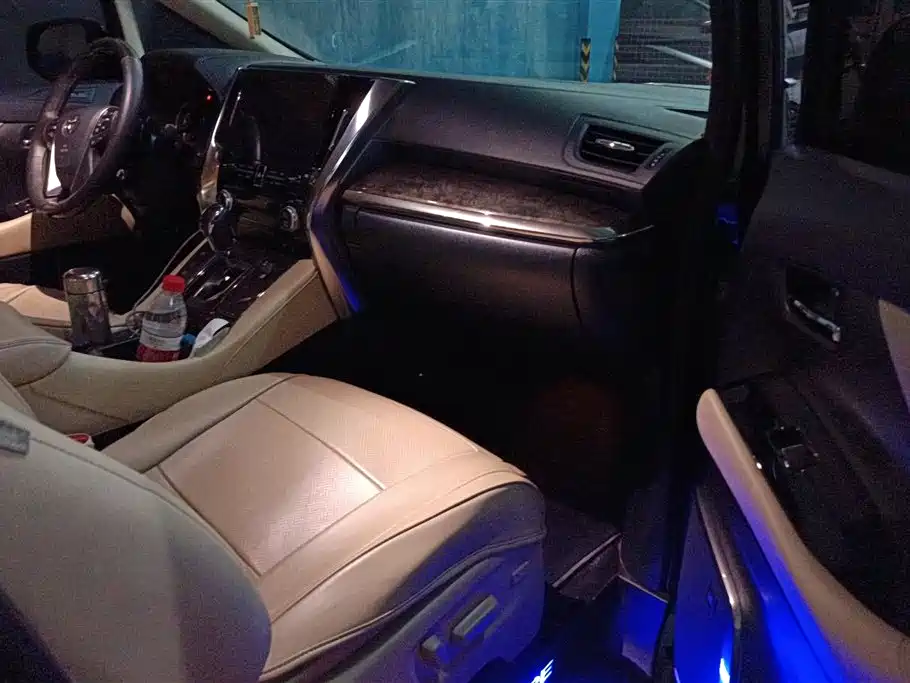 Toyota Alphard 2021 Crown Hybrid 2.5L HV Luxury Version 2022 - thumbnail 8