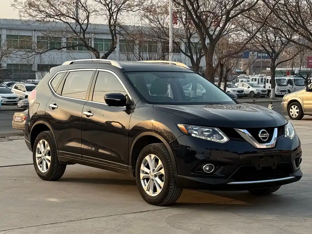 Nissan Nissan X-Trail 2015 2.5L CVT Premium MAX 4WD 2015 - thumbnail 3