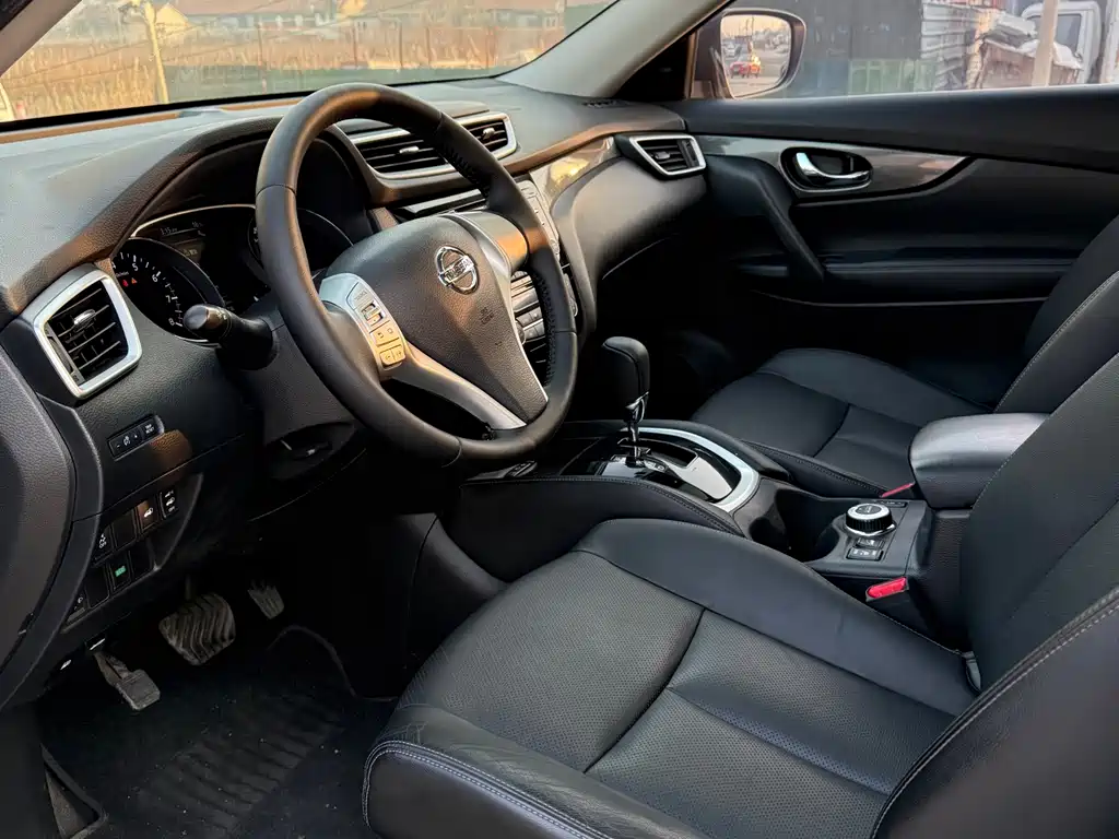 Nissan Nissan X-Trail 2015 2.5L CVT Premium MAX 4WD 2015 - thumbnail 7