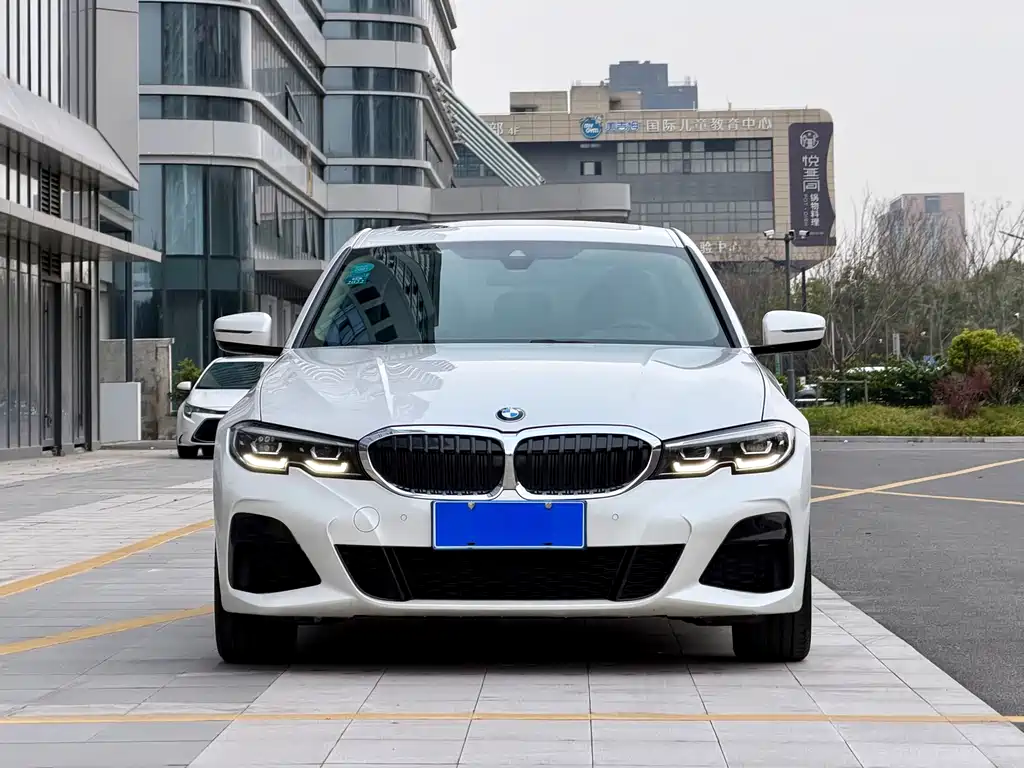 BMW BMW 3 Series 2021 325Li M Sport Package 2020 - thumbnail 2