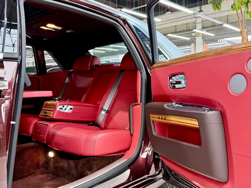 Rolls-Royce Ghost 2018 6.6T Extended Wheelbase 2018 - thumbnail 29